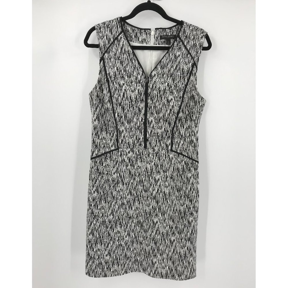 Banana Republic black and white sleeveless front zipper career dress
